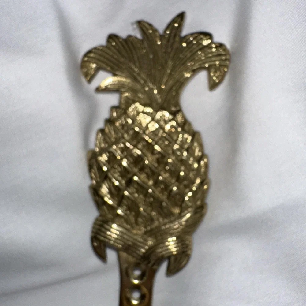 N/A brass pineapple